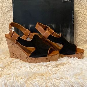 COPY - Great condition two tone wedge